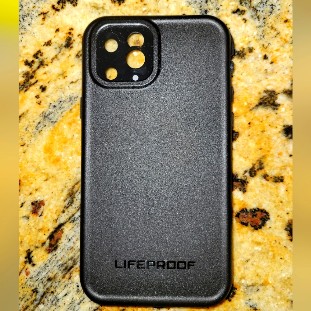 iPhone 11 Pro Survivor Waterproof Case - New